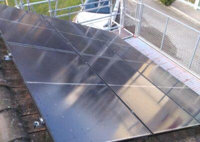 Installation photovoltaïque carport Genève modules Meyer Burger